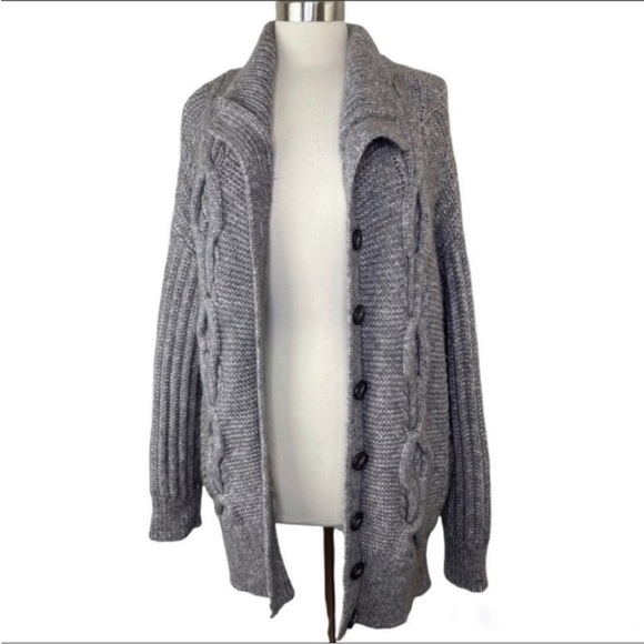 INTERMIX Carlyle Cable Chunky Knit Cardigan size M/L - Picture 2 of 11